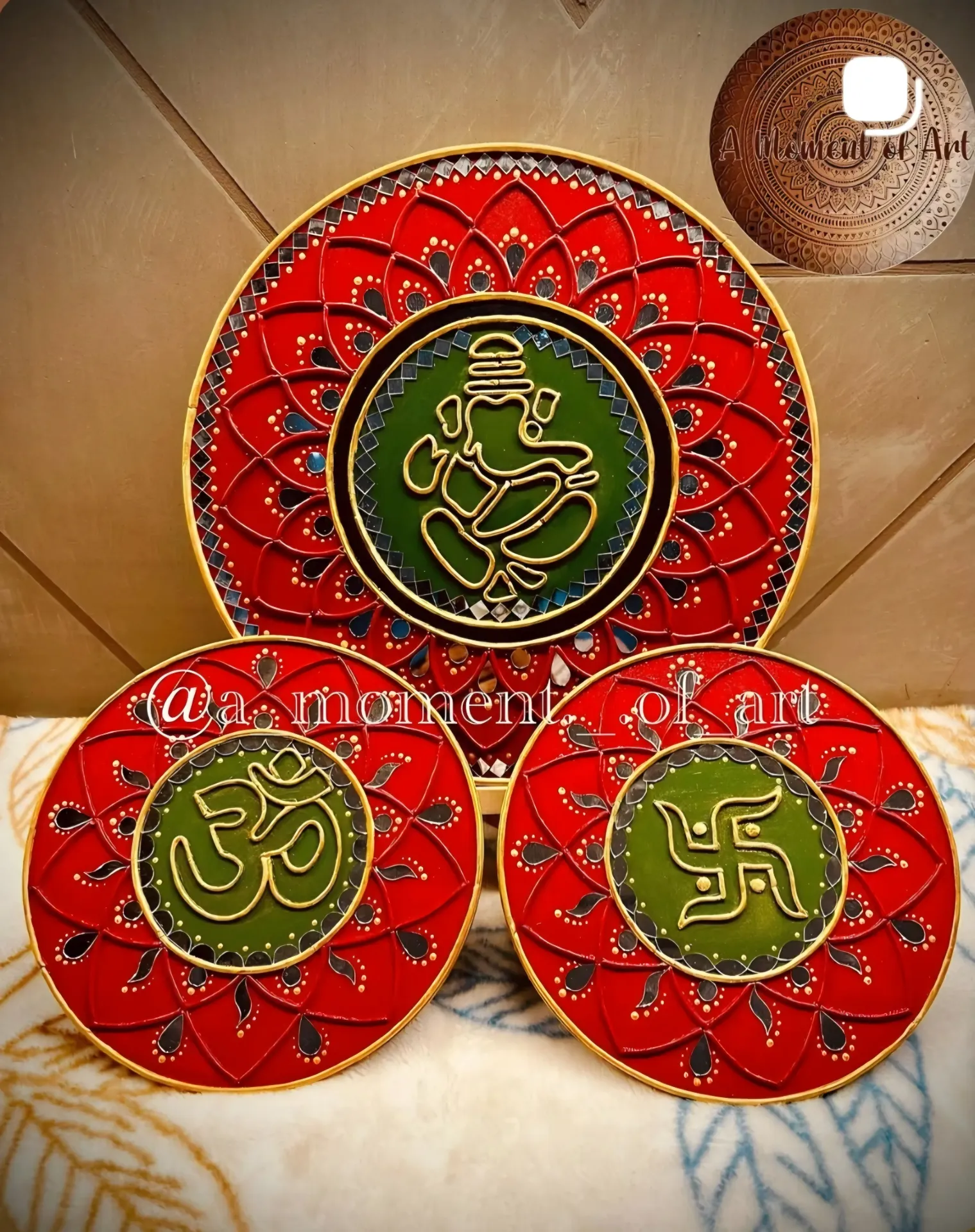 Lippan Art Combo in canvas for prosperity and peace.